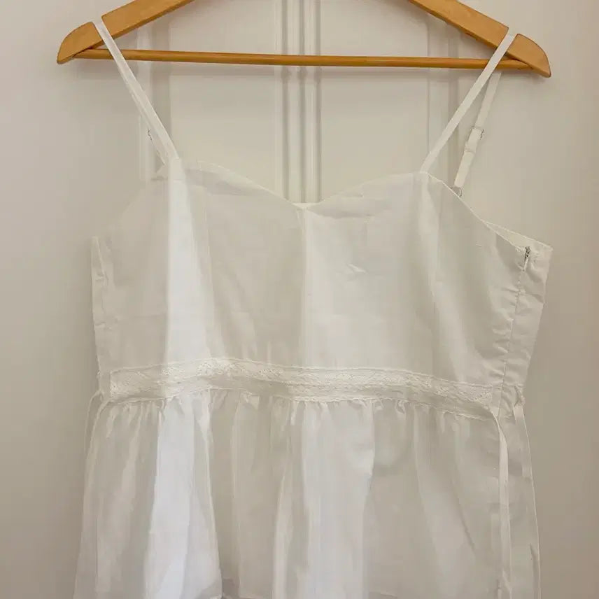 [BUNJANG] Sleeveless Strap Blouse / [새상품] 나시 스트랩 블라우스