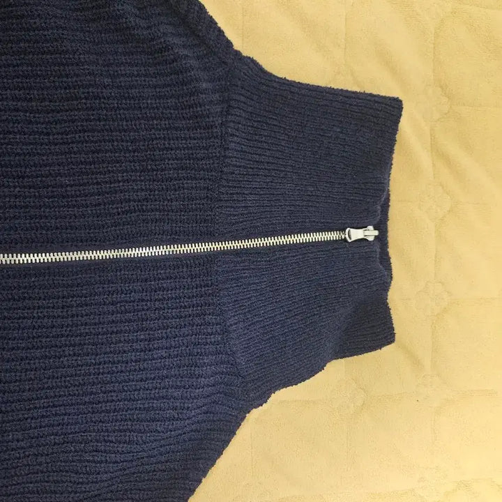 [BUNJANG] TNGT Navy Semi-Oversized Knit Zip-Up / 티엔지티 tngt 네이비 세미오버 니트 집업