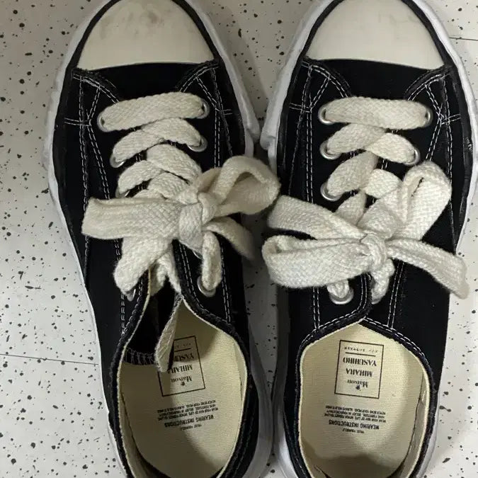 [BUNJANG] MMY Maison Mihara Yasuhiro Black Sneakers / MMY 메종 미하라 야스히로 블랙 스니커즈 42