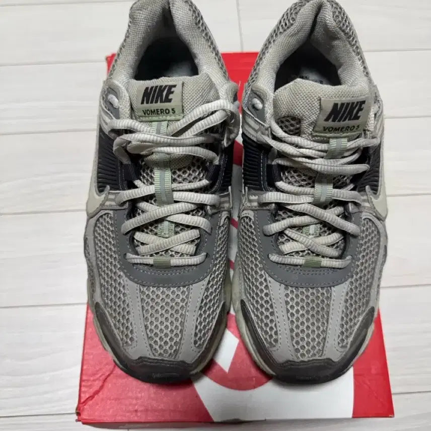 [BUNJANG] Nike Zoom Vomero 5 Cobblestone / 나이키 보메로5 운동화 코블스톤 / 235