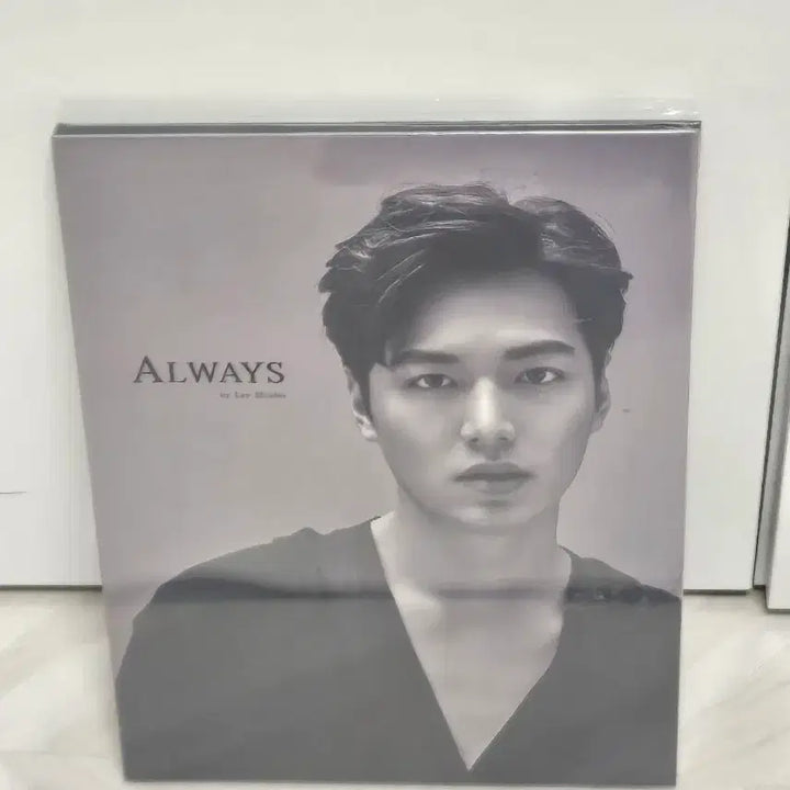 [BUNJANG] Lee Min Ho ALWAYS Photobook / 이민호 ALWAYS 화보집