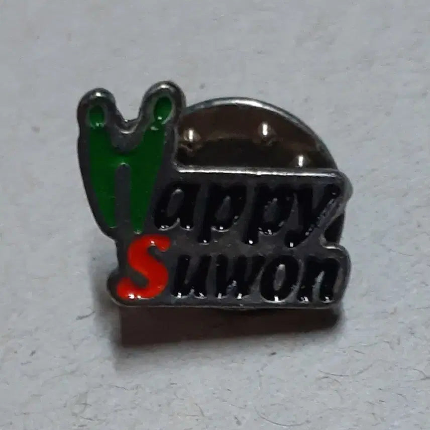 [BUNJANG] Happy Suwon Badge / 해피 수원 뱃지 팝니다