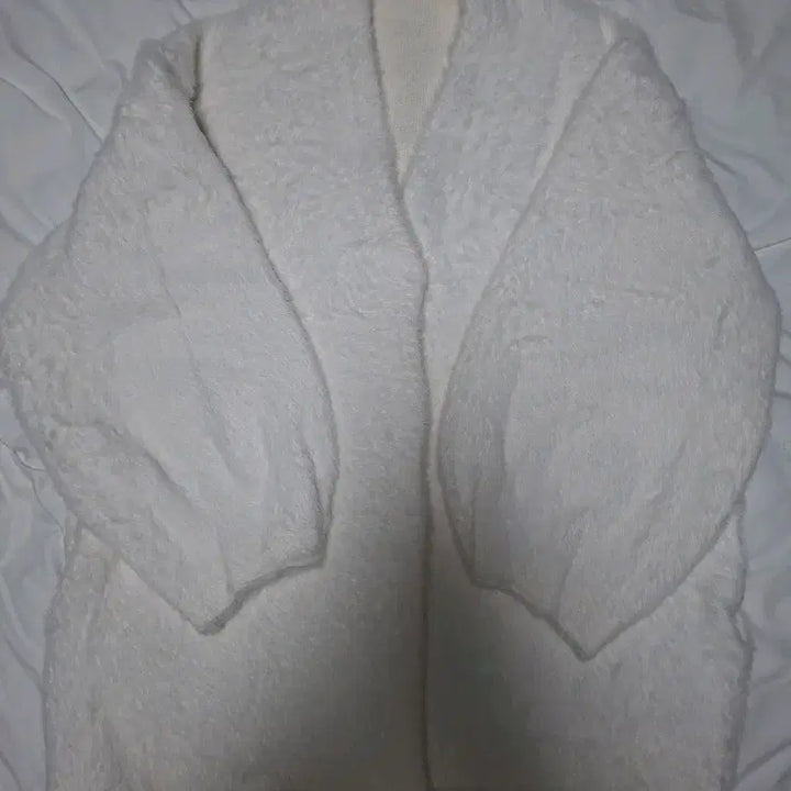 [BUNJANG] White Fur Cardigan / 화이트 퍼 가디건