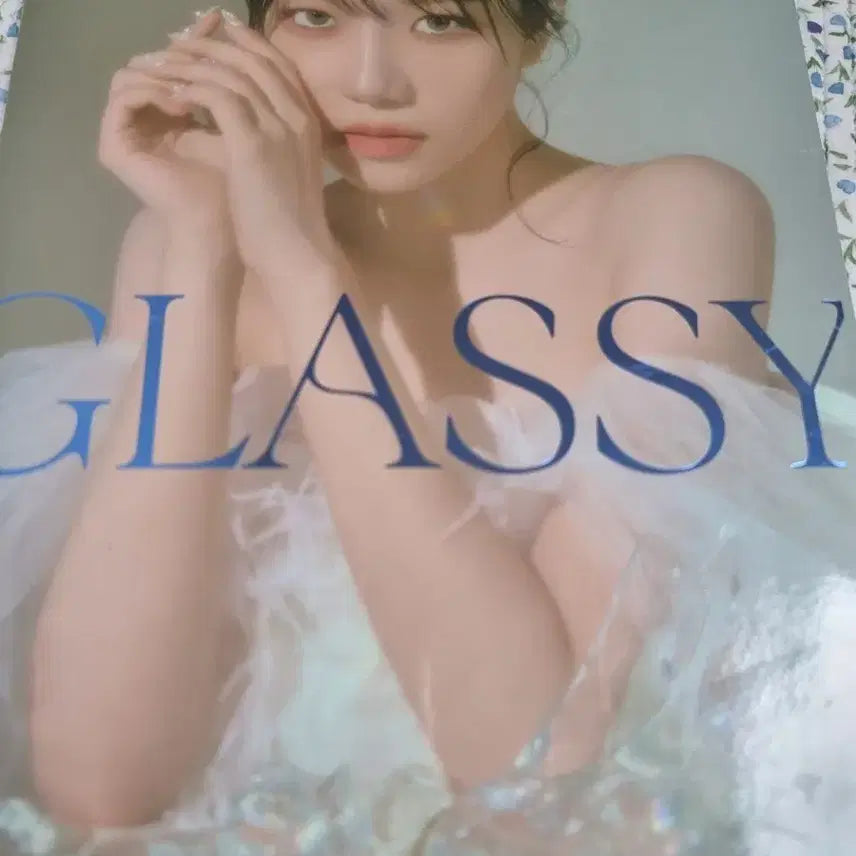 [SOLD OUT] 아이즈원 조유리 Glassy