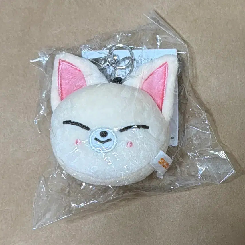 [SOLD OUT] 스키주 미니 페이스 키링 폭시니 미개봉