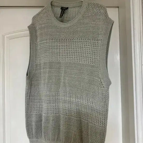 [BUNJANG] Unaffected Vest Grey M / 언어펙티드 베스트 그레이 M 판매합니다.