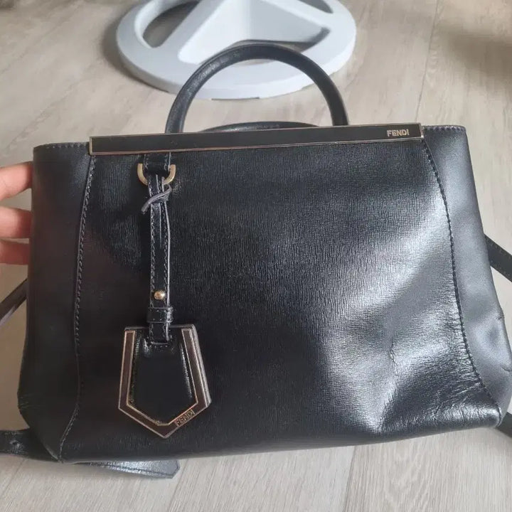 [BUNJANG] Fendi Trésor Bag Black Shoulder/Tote Bag / 펜디트류즈백