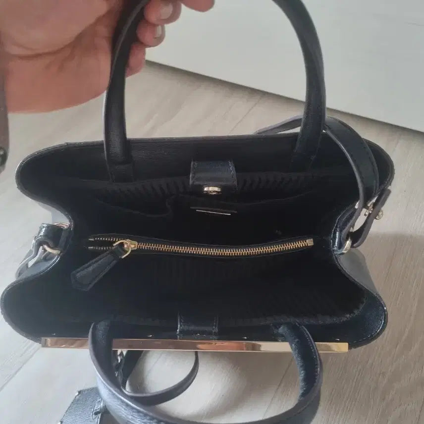 [BUNJANG] Fendi Trésor Bag Black Shoulder/Tote Bag / 펜디트류즈백