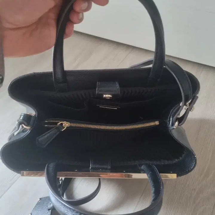 [BUNJANG] Fendi Trésor Bag Black Shoulder/Tote Bag / 펜디트류즈백