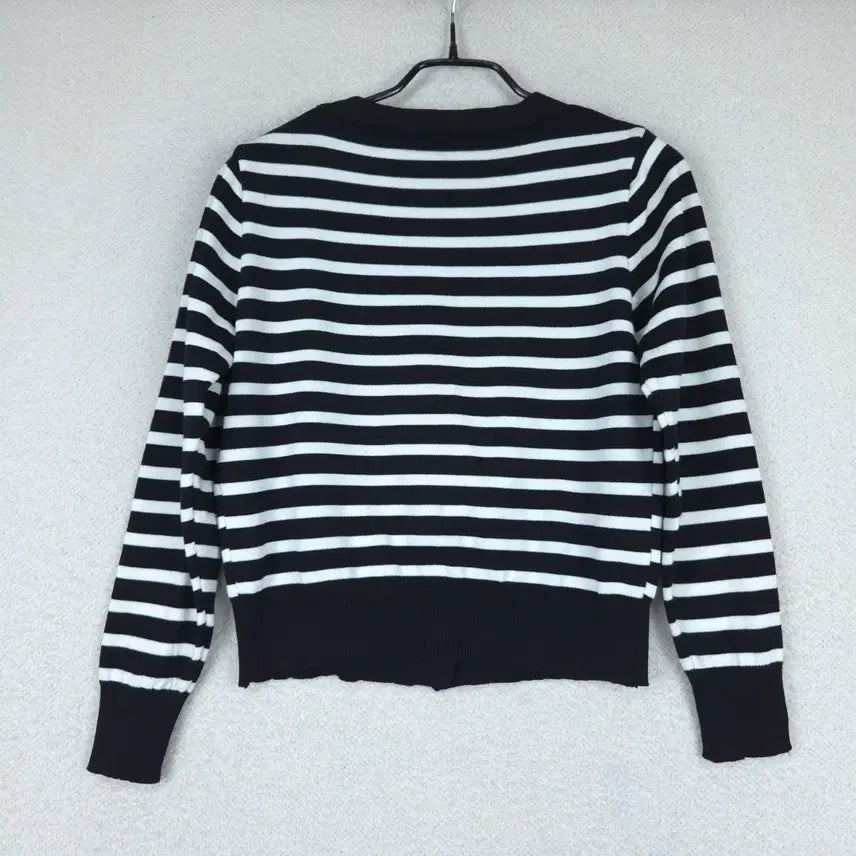 [BUNJANG] Striped V-Neck Cardigan (Black/White) / 여성 스트라이프 브이넥 가디건 블랙/화이트(44~55)