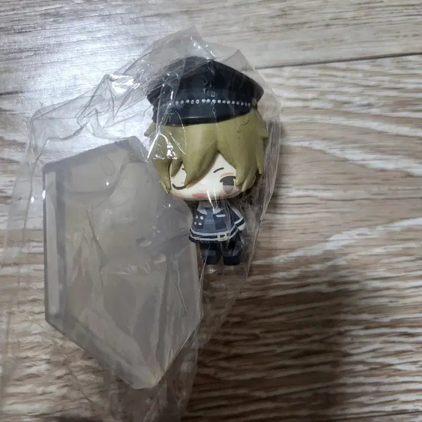 [SOLD OUT] 앙스타 카오루 피규어