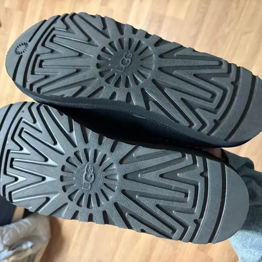 [BUNJANG] UGG Tasman Slipper Black 280mm / UGG 어그 M 테스먼 블랙 280mm