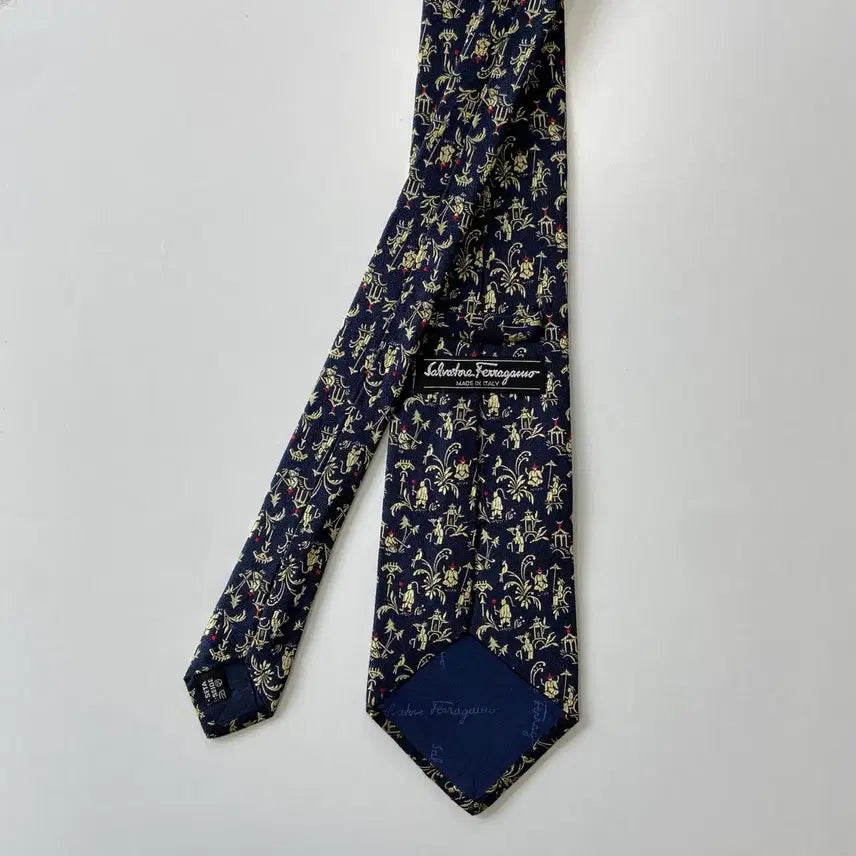 [BUNJANG] Ferragamo Silk Necktie / 페레가모(Ferragamo) 명품 정품 넥타이