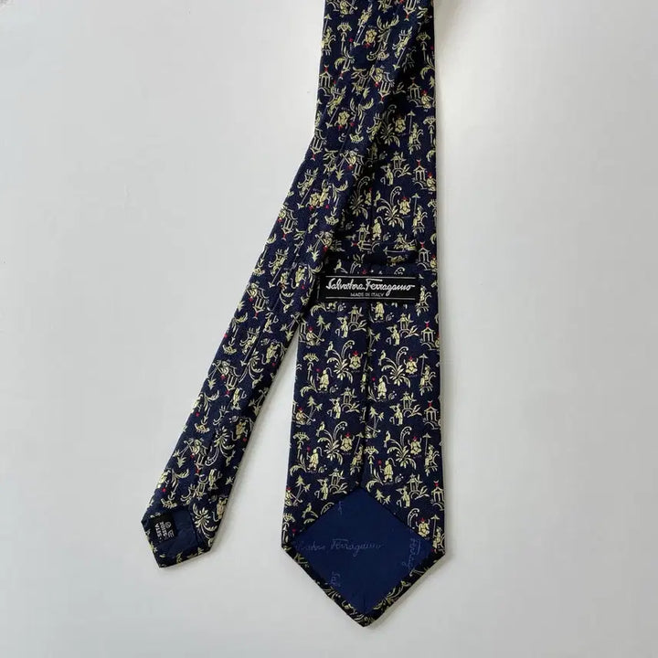 [BUNJANG] Ferragamo Silk Necktie / 페레가모(Ferragamo) 명품 정품 넥타이