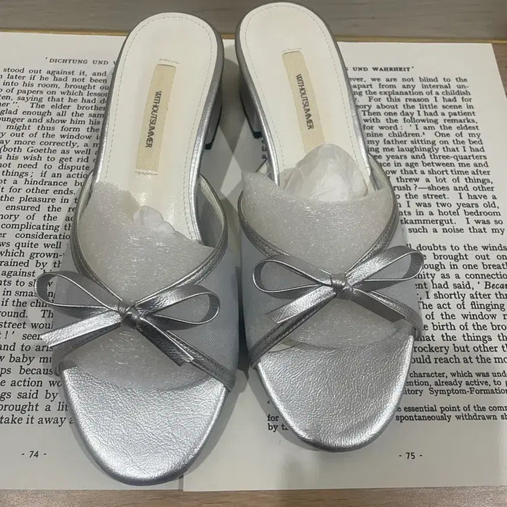 [BUNJANG] WITHOUTSUMMER Ribbon Mules Slippers / WITHOUTSUMMER 리본 뮬 슬리퍼