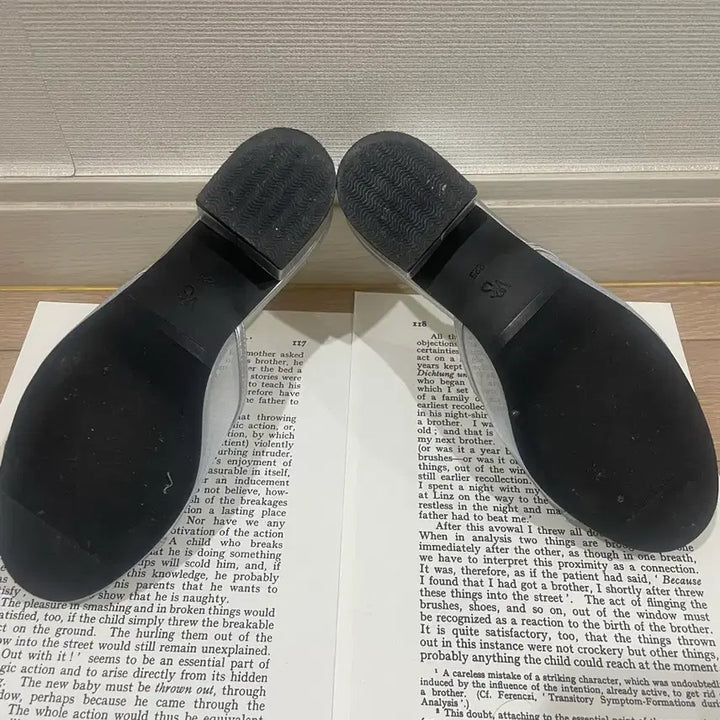 [BUNJANG] WITHOUTSUMMER Ribbon Mules Slippers / WITHOUTSUMMER 리본 뮬 슬리퍼