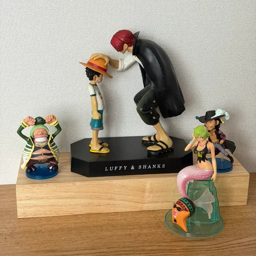[SOLD OUT] 원피스 루피 &amp; 샹크스 피규어
