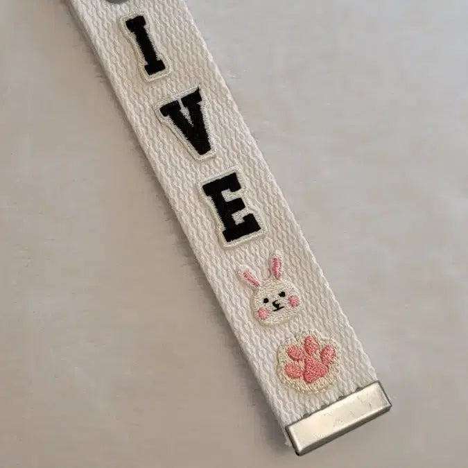 [SOLD OUT] (!!가격내림!!)아이브 자수키링