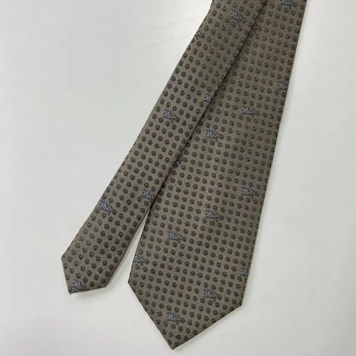 [BUNJANG] Burberry Monogram Silk Necktie 8.2cm / 버버리 (Burberry) 모노그램 정품 명품넥타이 8.2cm
