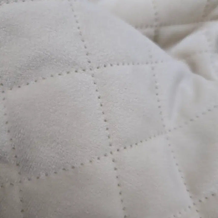 [BUNJANG] BANANATREE Quilted Tweed Jacket Ivory / BANANATREE 퀼팅 트위드 자켓 아이보리