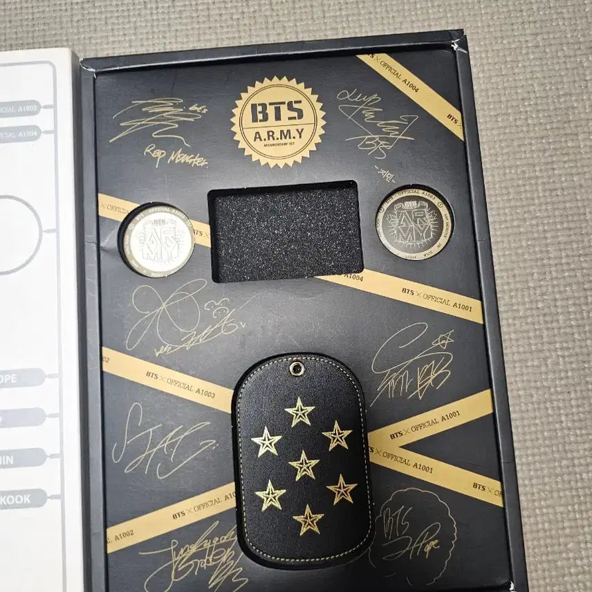 [SOLD OUT] [BUNJANG] BTS ARMY Membership Kit / 방탄소년단 bts 아미 1 2기 팬클럽 멤버십 아미키트