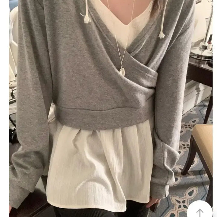 [BUNJANG] Thelot Grey Crop Wrap Layered Sweatshirt / 그레이 크롭 랩 레이어드 맨투맨