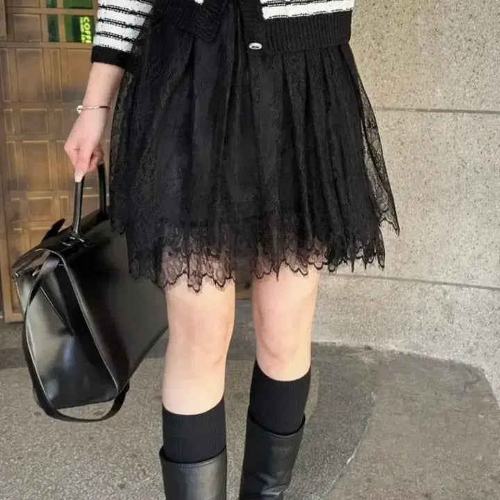 [BUNJANG] Pageyoo Black and White Stripe Cardigan / 페이지유 블랙화이트 스트라이프 가디건