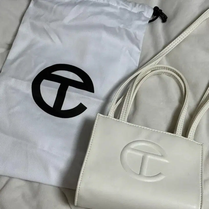 [BUNJANG] Telfar Small Shopping Bag White / 텔파 스몰 쇼핑백 화이트