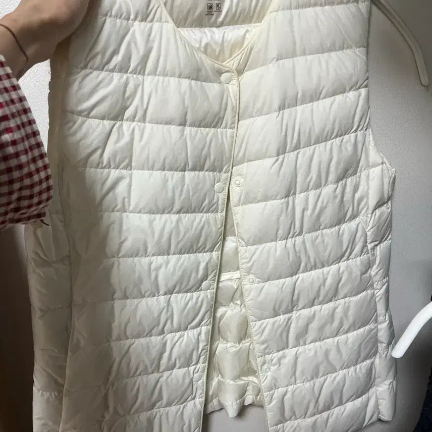 [BUNJANG] Uniqlo Padded Vest / 유니클로 패딩조끼 블랙s , 화이트s