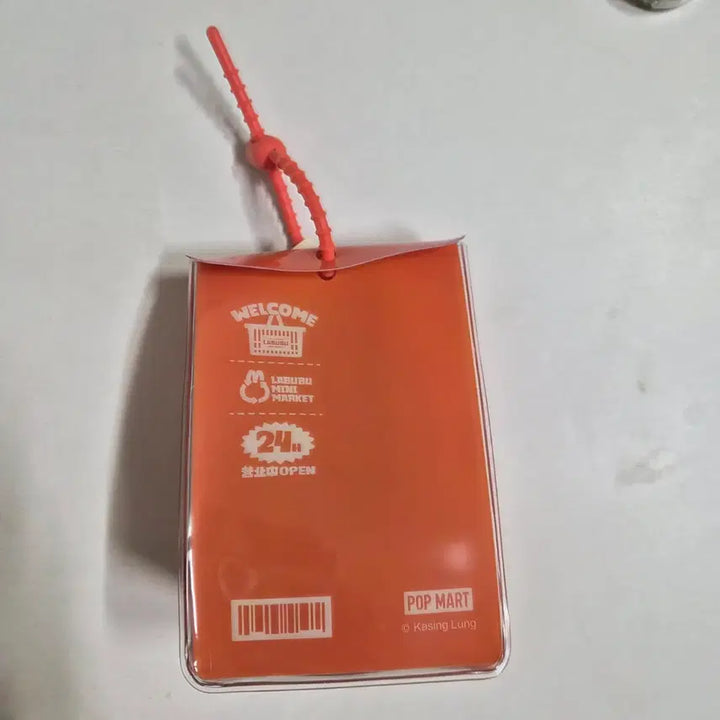 [BUNJANG] Labubu Suspect Convenience Store Pinchi Keyring / (정품)라부부 수상한 편의점 핀치 키링