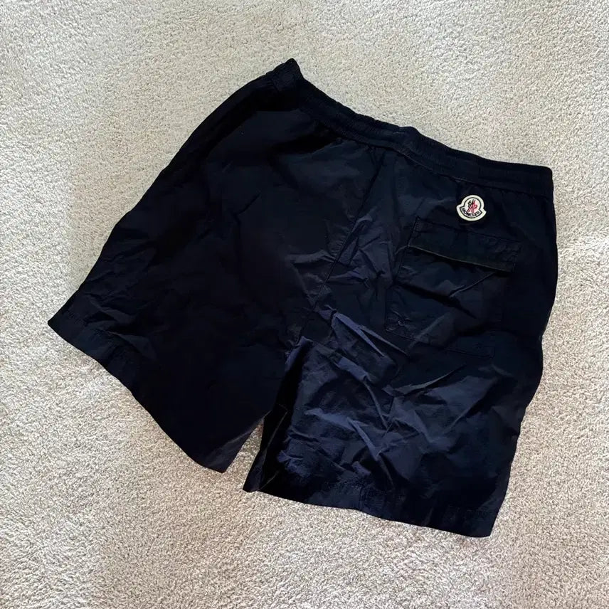[BUNJANG] Moncler Side Patch Shorts / 몽클레어 사이드 백패치 반바지