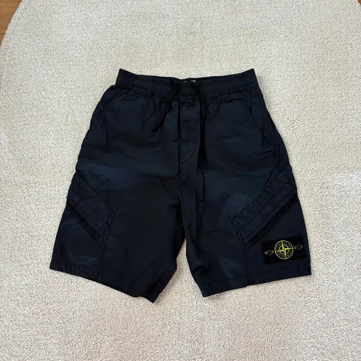 [BUNJANG] Stone Island Black Nylon Shorts Size 30 / 스톤아일랜드 나일론 반바지 팬츠 30