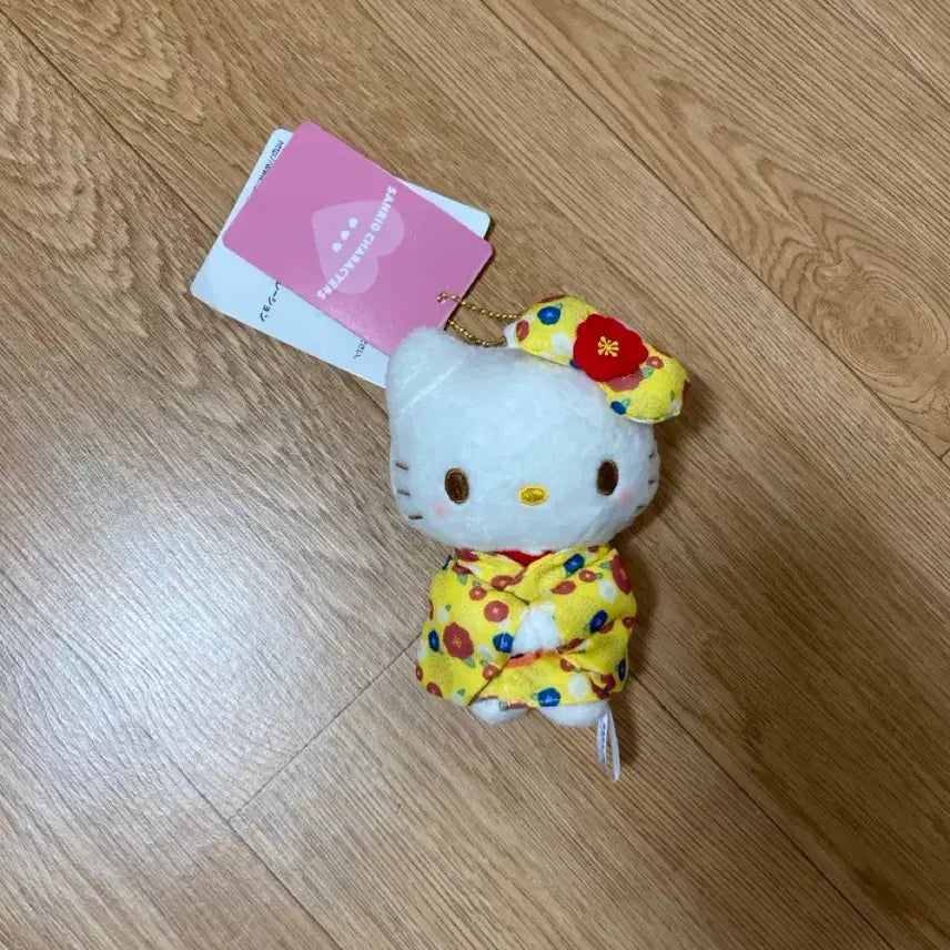 [BUNJANG] Kimono Kitty Keychain / 기모노 키티 키링
