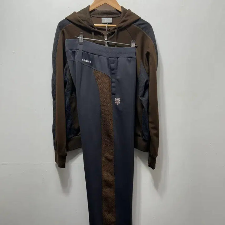 [BUNJANG] K-SWISS Training Suit Set Brown/Black 100 / K-SWISS 트레이닝복 세트 브라운/블랙 100