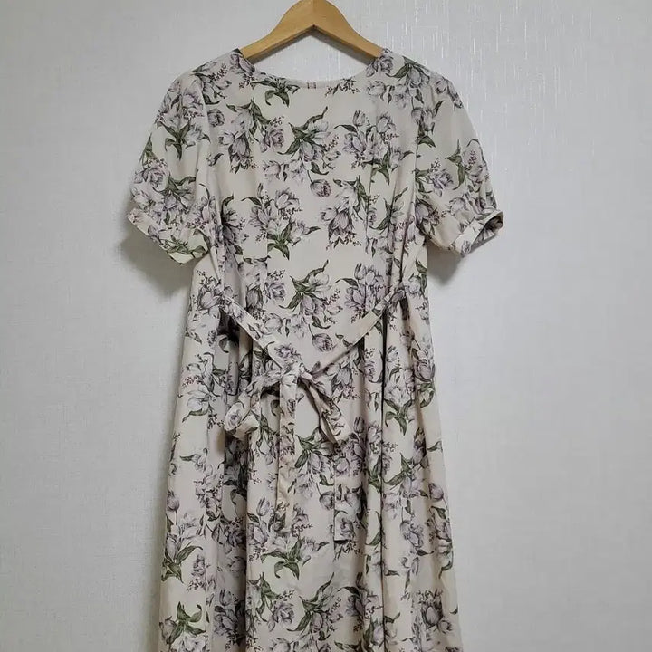 [BUNJANG] Chiffon Floral Pattern Wrap Dress / 900.쉬폰플라워 패턴 반팔 랩 원피스