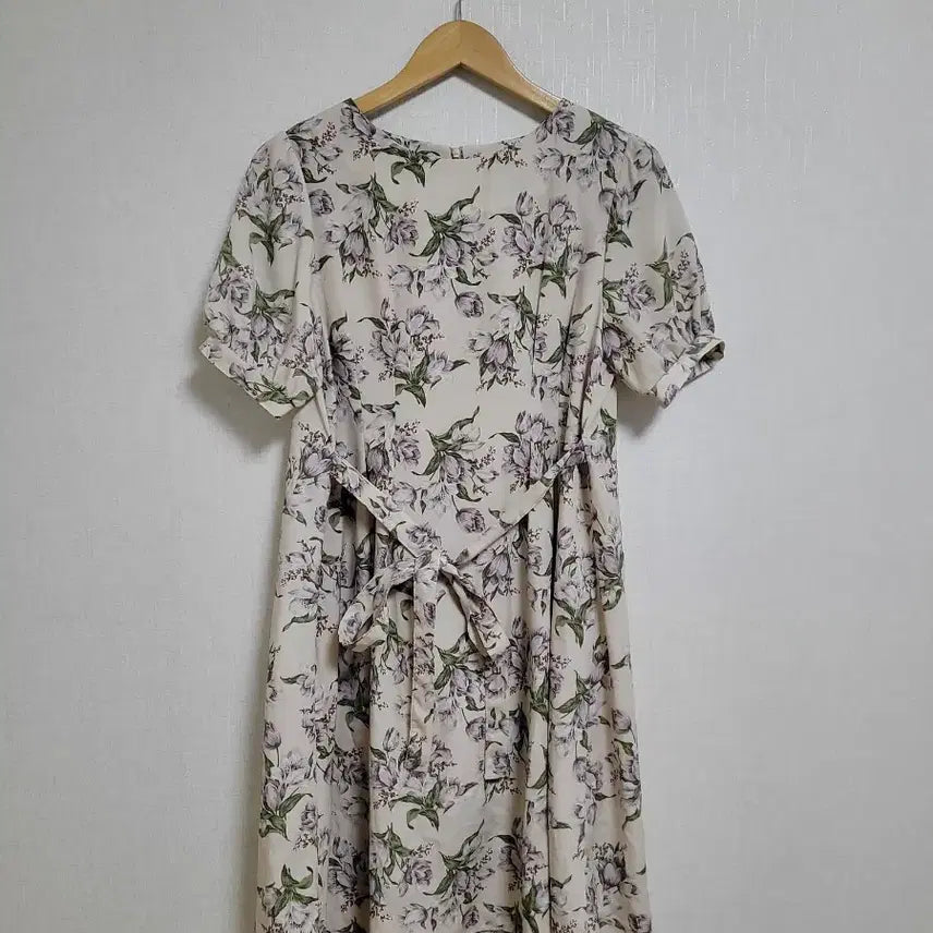 [BUNJANG] Chiffon Floral Pattern Wrap Dress / 900.쉬폰플라워 패턴 반팔 랩 원피스
