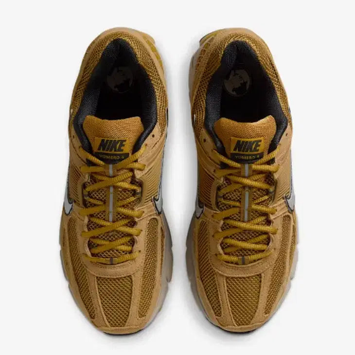 [BUNJANG] Nike Zoom Vomero 5 Flat Gold Sneakers / 나이키 줌 보메로 5