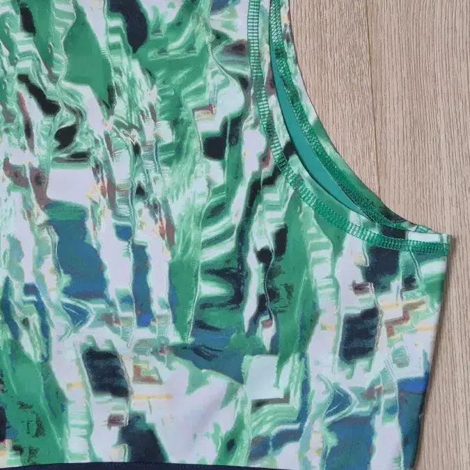 [BUNJANG] Nike S Cropped Tank Top Green / 나이키 S 사이즈 크롭 탱크탑 패턴 녹색 그린 초록