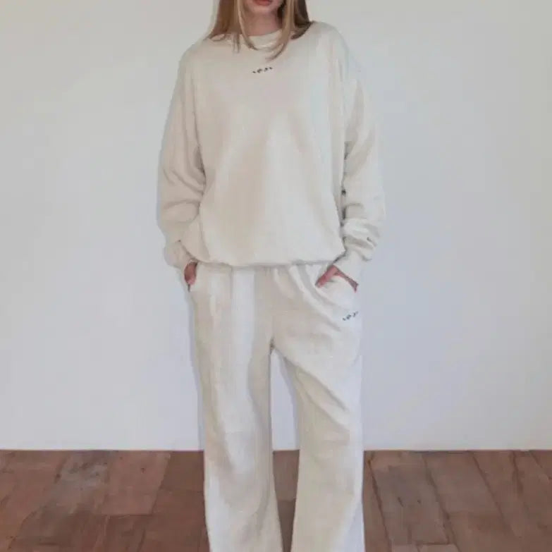[BUNJANG] Inji Active Fleece Oversized Sweatshirt Oatmeal / [새상품]인지액티브 플리스 오버사이즈 스웻셔츠 오트밀