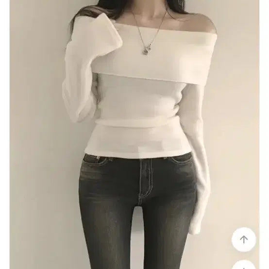 [BUNJANG] Off-the-Shoulder Knit Long-Sleeve Top - Ivory / 오프숄더 니트 긴팔티 아이보리