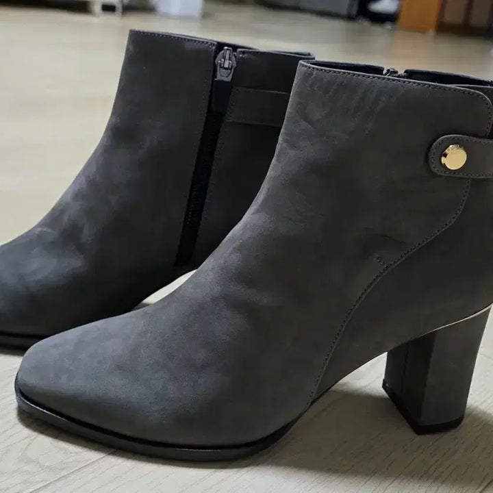 [BUNJANG] Suede Ankle Boots (Gray) / 스웨이드 앵클 부츠 회색 힐