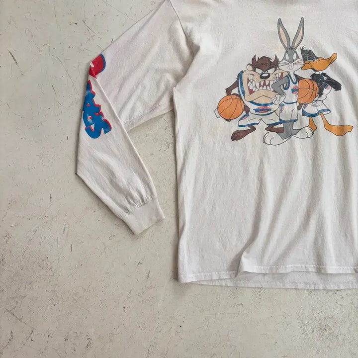 [SOLD OUT] 루니툰즈 스페이스 잼 오피셜 빈티지 롱슬리브 L