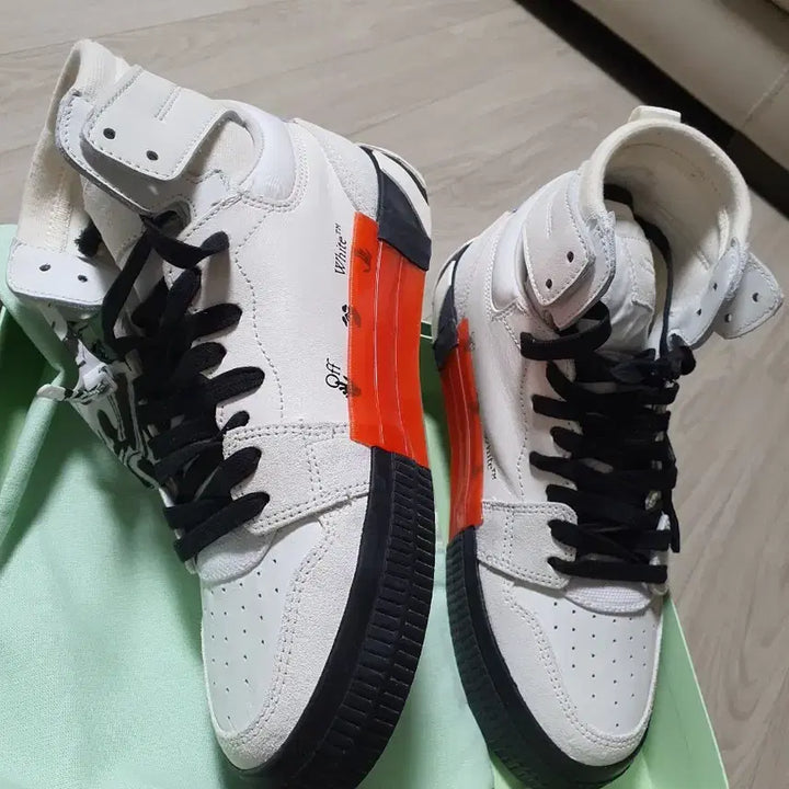 [BUNJANG] Off-White 3.0 High-Top Sneakers / 오프화이트 3.0 하이탑 스니커즈