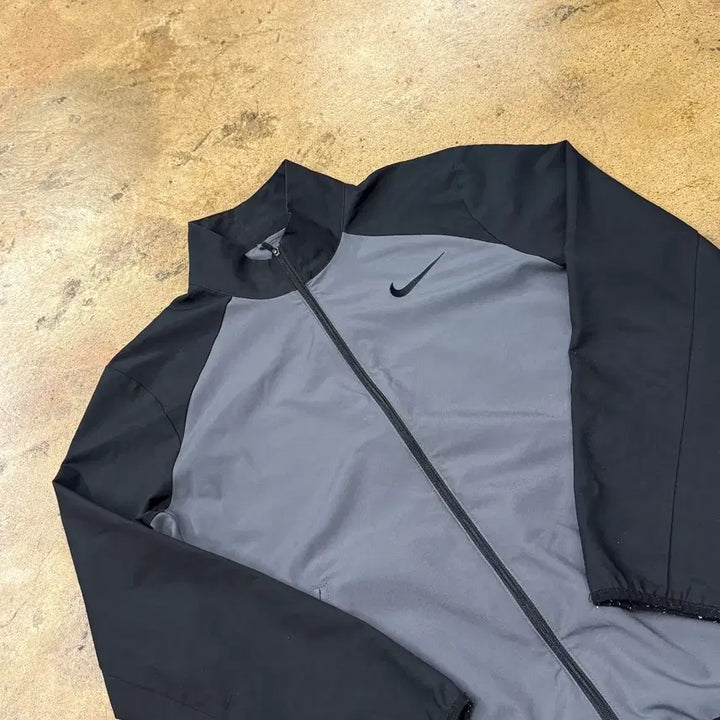 [BUNJANG] Nike Black Grey Windbreaker Jacket / [정품/M] 나이키 블랙 그레이 바람막이 자켓
