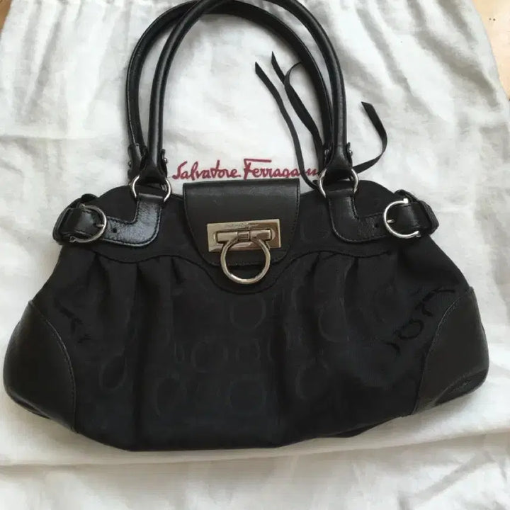 [BUNJANG] Salvatore Ferragamo Leather Handbag / 페라가모 가방 핸드백