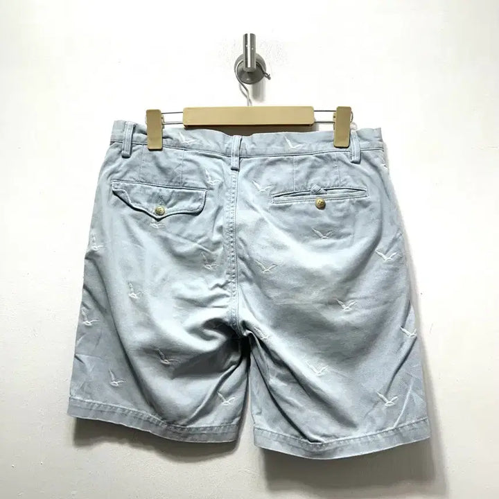 [BUNJANG] Ralph Lauren Sky Blue Embroidered Shorts / 랄프로렌 하늘색 새 자수 반바지 면바지 32사이즈