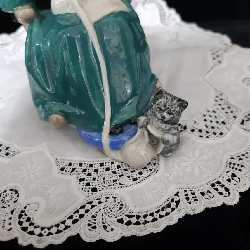 [BUNJANG] Royal Doulton Figurine / 로얄 덜튼 피겨린