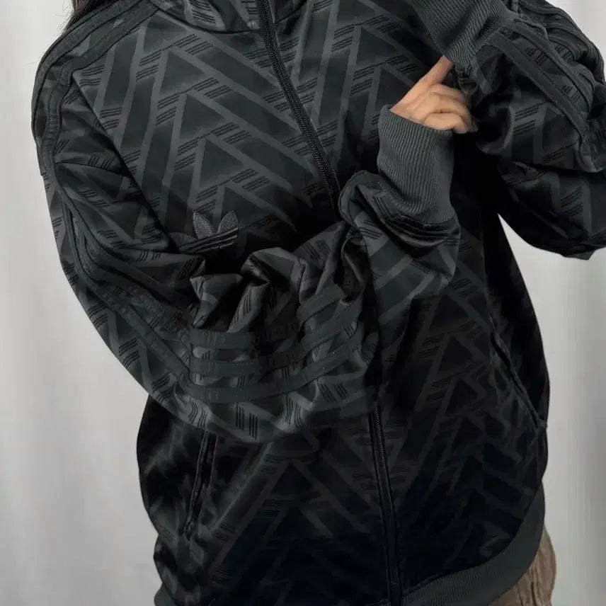 [BUNJANG] Adidas Firebird Pattern Track Top / 아디다스 파이어버드 블랙 패턴 트랙탑