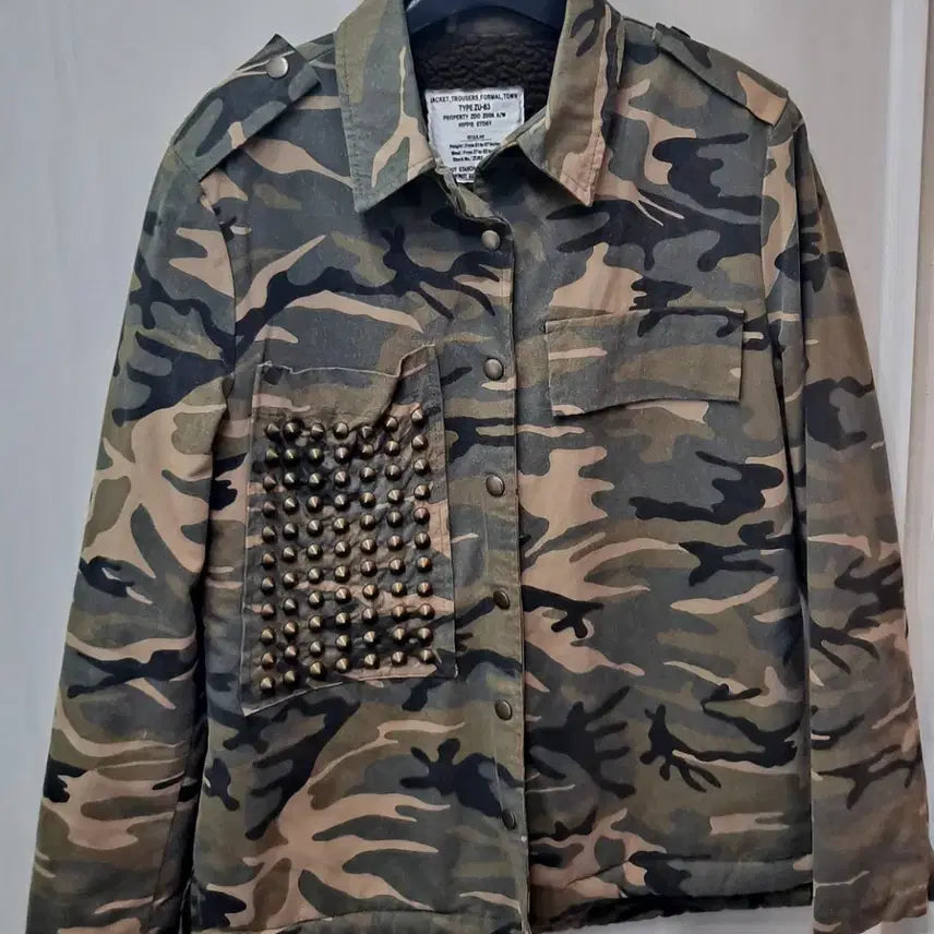 [BUNJANG] Hippie Story Camo Studded Jacket / Hippie Story 카모 스터드 자켓
