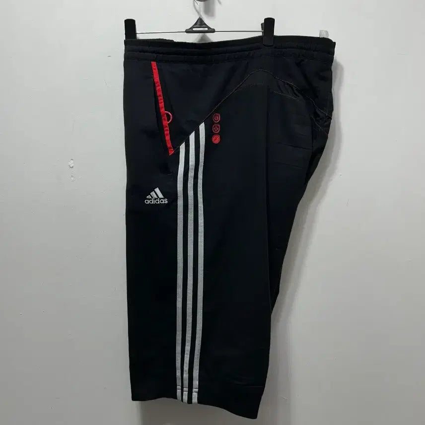 [SOLD OUT] 아디다스 삼선 7부 트레이닝 반바지 블랙 100사이즈